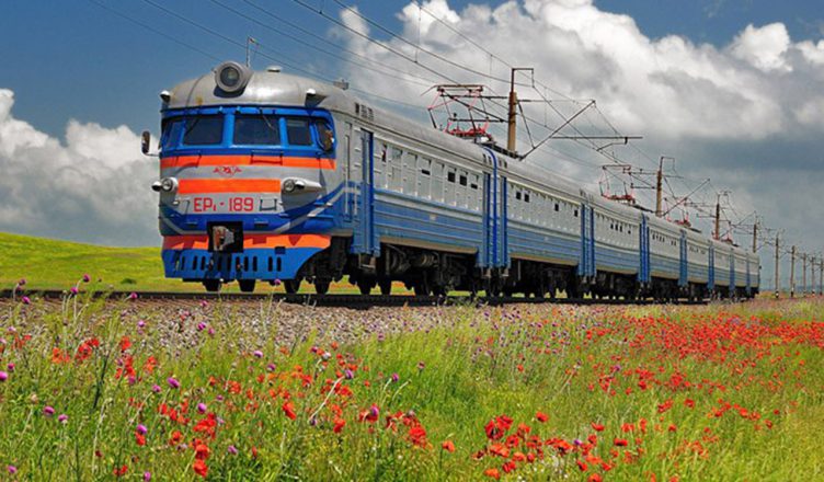 Результат пошуку зображень за запитом "бракує квитків на потяги"